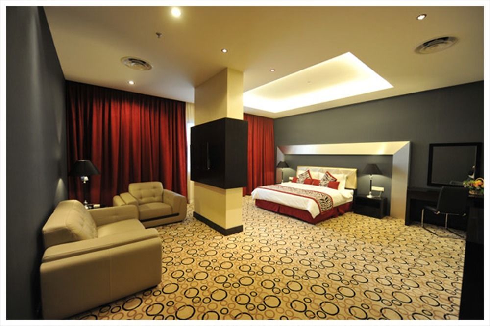 11@Century Hotel Джохор-Бару Экстерьер фото